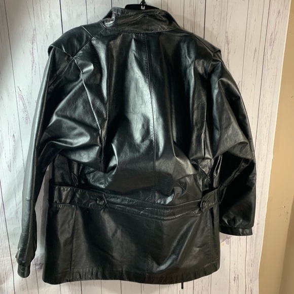 Woman’s Wilson suede and leather size 8 jacket - Picture 4 of 7